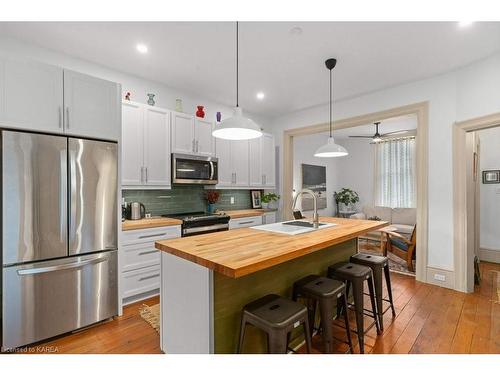 151 Montreal Street, Kingston, ON - Indoor Photo Showing Kitchen With Upgraded Kitchen