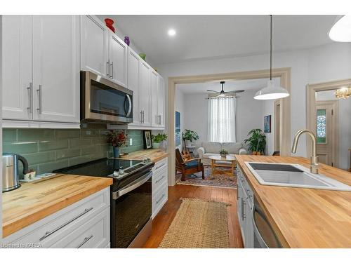 151 Montreal Street, Kingston, ON - Indoor Photo Showing Kitchen With Upgraded Kitchen