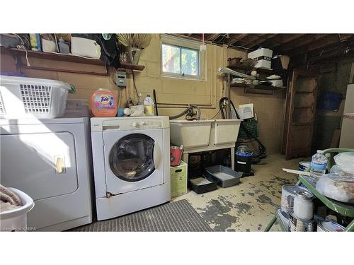 1441 Audrey Street, Kingston, ON - Indoor Photo Showing Laundry Room