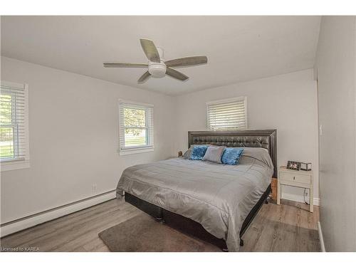 1084 County Road 6, Odessa, ON - Indoor Photo Showing Bedroom