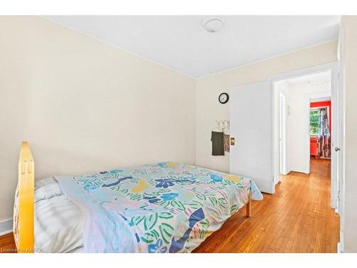 18 Westview Road, Kingston, ON - Indoor Photo Showing Bedroom