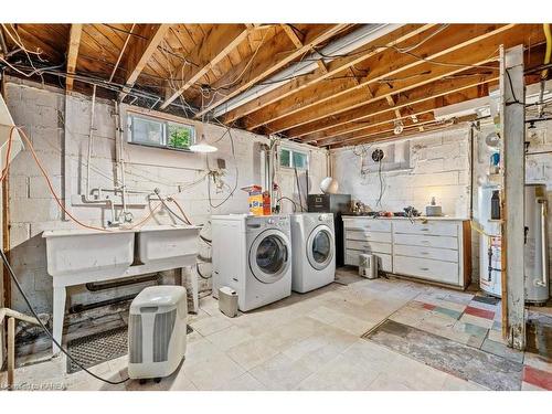 18 Westview Road, Kingston, ON - Indoor Photo Showing Laundry Room