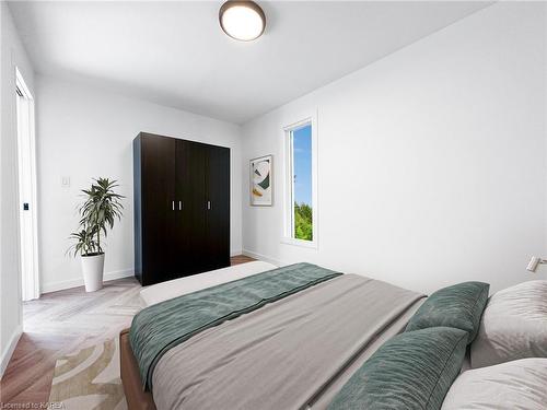 4 Booth Avenue, Kingston, ON - Indoor Photo Showing Bedroom