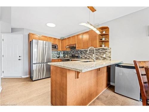 450 Laura Avenue, Kingston, ON - Indoor Photo Showing Kitchen