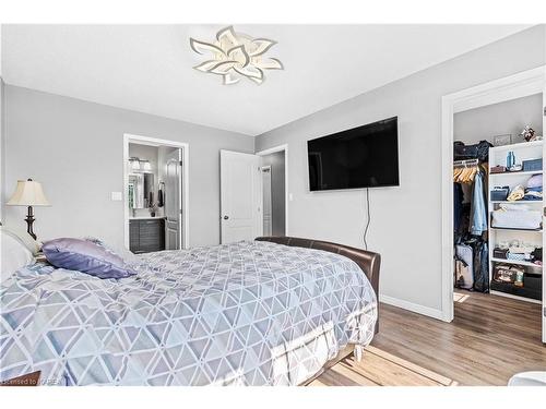 450 Laura Avenue, Kingston, ON - Indoor Photo Showing Bedroom