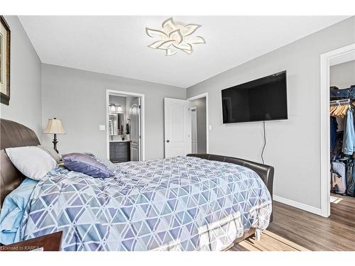 450 Laura Avenue, Kingston, ON - Indoor Photo Showing Bedroom