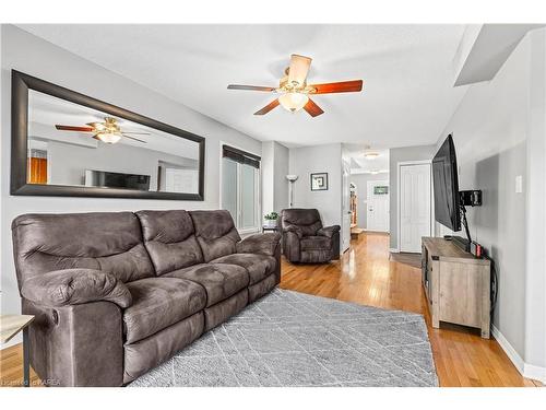 450 Laura Avenue, Kingston, ON - Indoor Photo Showing Living Room