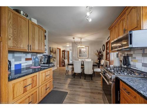 2503 Perth Road, Kingston, ON - Indoor Photo Showing Kitchen