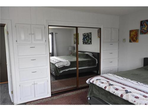 2503 Perth Road, Kingston, ON - Indoor Photo Showing Bedroom