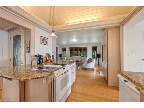 1782 Old Highway 2, Quinte West, ON - Indoor Photo Showing Kitchen