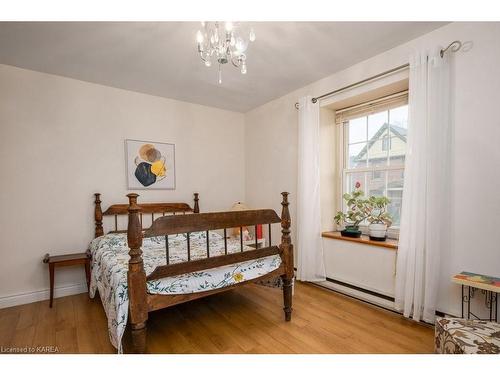 124 Ordnance Street, Kingston, ON - Indoor Photo Showing Bedroom