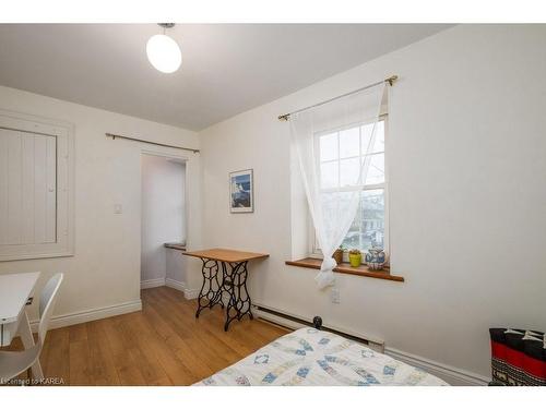 124 Ordnance Street, Kingston, ON - Indoor Photo Showing Bedroom