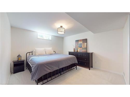 861 Irving Court, Kingston, ON - Indoor Photo Showing Bedroom