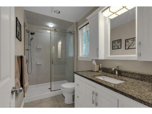 888 Ringstead Street, Kingston, ON - Indoor Photo Showing Bathroom