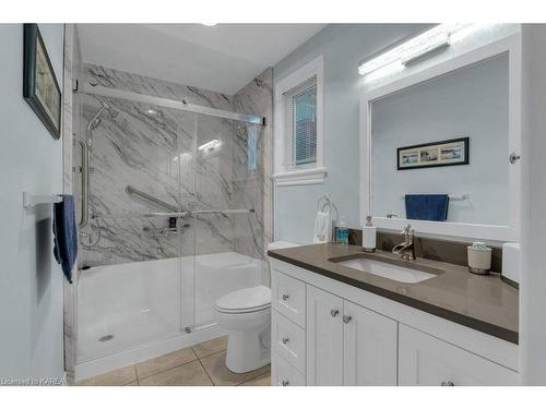 888 Ringstead Street, Kingston, ON - Indoor Photo Showing Bathroom