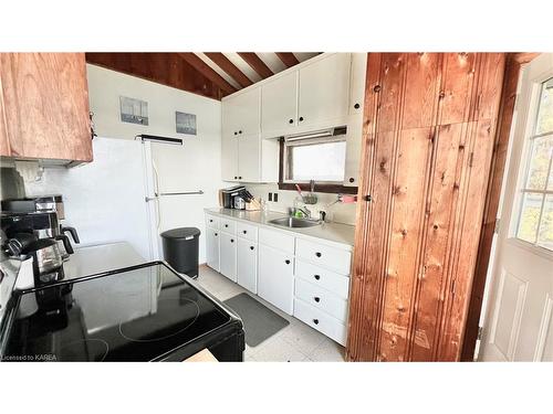 1 O'Conor Island, Lansdowne, ON - Indoor Photo Showing Kitchen