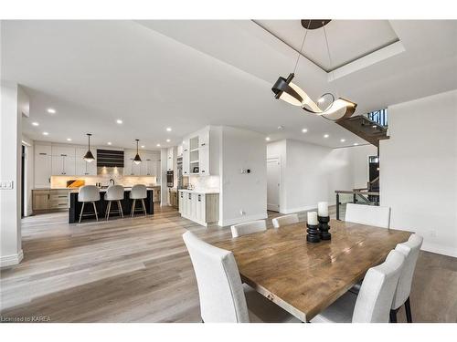 832 Windermere Drive, Kingston, ON - Indoor Photo Showing Dining Room