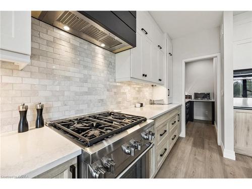 832 Windermere Drive, Kingston, ON - Indoor Photo Showing Kitchen With Upgraded Kitchen