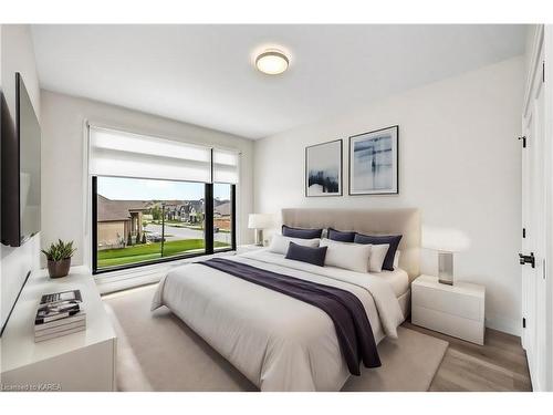 832 Windermere Drive, Kingston, ON - Indoor Photo Showing Bedroom