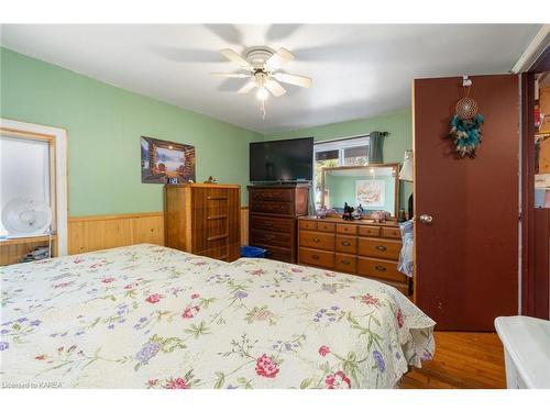 354 Thomas Street, Deseronto, ON - Indoor Photo Showing Bedroom