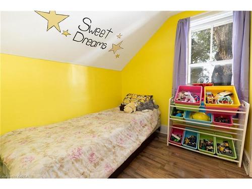 354 Thomas Street, Deseronto, ON - Indoor Photo Showing Bedroom