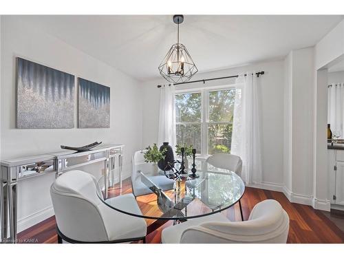 917 Ambleside Crescent, Kingston, ON - Indoor Photo Showing Dining Room