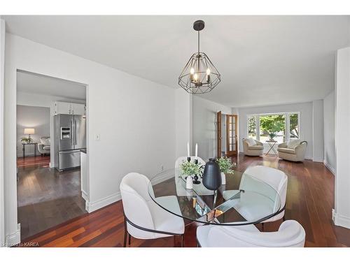 917 Ambleside Crescent, Kingston, ON - Indoor Photo Showing Dining Room