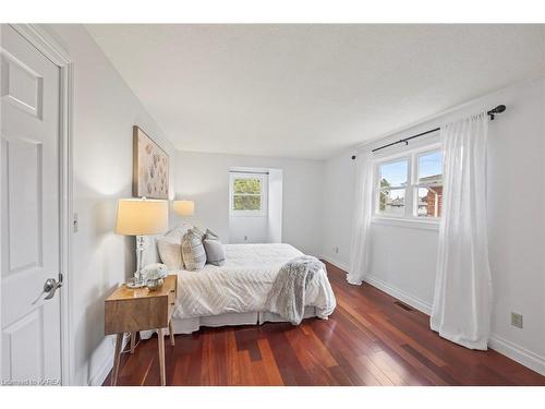 917 Ambleside Crescent, Kingston, ON - Indoor Photo Showing Bedroom