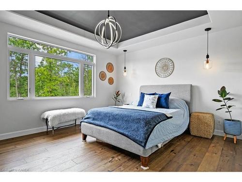 962 Irish Road, Odessa, ON - Indoor Photo Showing Bedroom