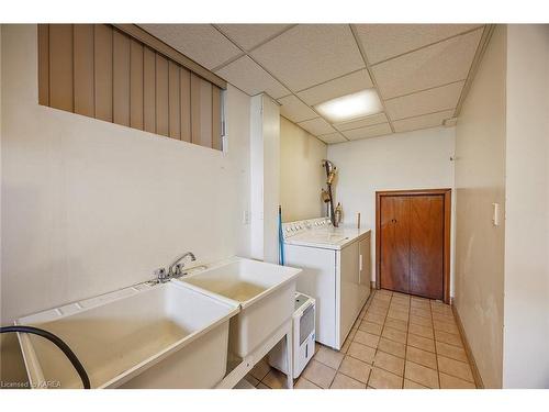 226 Welborne Avenue, Kingston, ON - Indoor Photo Showing Laundry Room