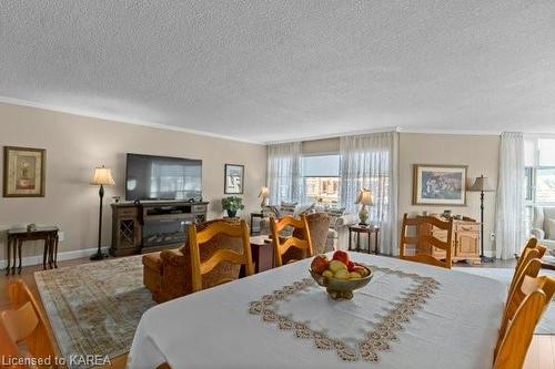 204-185 Ontario Street, Kingston, ON - Indoor Photo Showing Dining Room