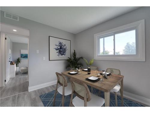 1-103 Day Street, Kingston, ON - Indoor Photo Showing Dining Room