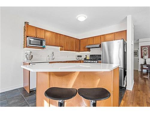 2166 Swanfield Street, Kingston, ON - Indoor Photo Showing Kitchen