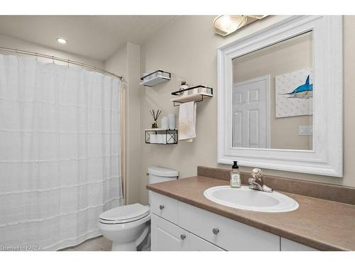 1289 Birchwood Drive, Kingston, ON - Indoor Photo Showing Bathroom