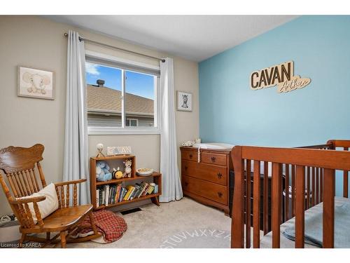 1289 Birchwood Drive, Kingston, ON - Indoor Photo Showing Bedroom