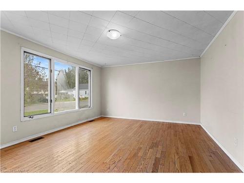 135 Elm Street, Gananoque, ON - Indoor Photo Showing Other Room