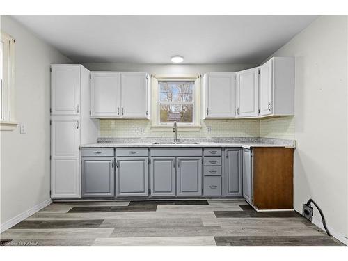 135 Elm Street, Gananoque, ON - Indoor Photo Showing Kitchen