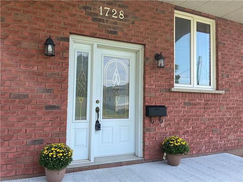 1728 Floyd Avenue, Kingston, ON - Outdoor With Exterior