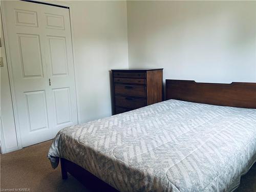 1728 Floyd Avenue, Kingston, ON - Indoor Photo Showing Bedroom