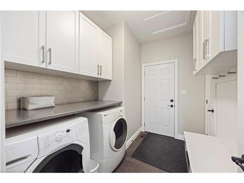 1231 Lisbon Place, Kingston, ON - Indoor Photo Showing Laundry Room