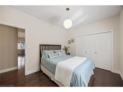 1231 Lisbon Place, Kingston, ON - Indoor Photo Showing Bedroom