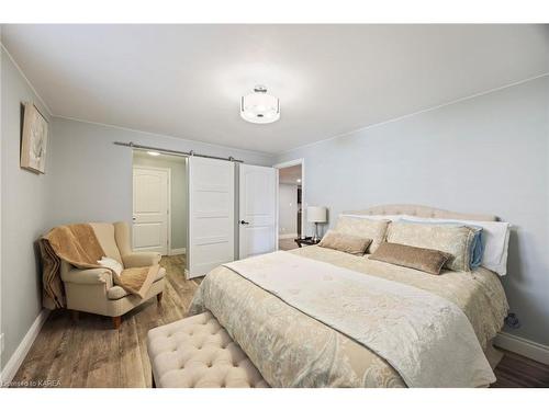 1231 Lisbon Place, Kingston, ON - Indoor Photo Showing Bedroom