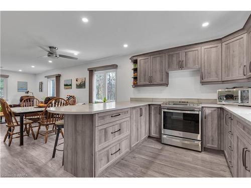 6179 North Shore Road, Perth Road Village, ON - Indoor Photo Showing Kitchen