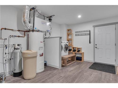 6179 North Shore Road, Perth Road Village, ON - Indoor Photo Showing Basement