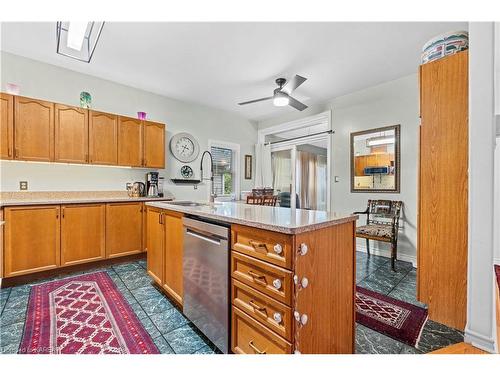 1220 Cyprus Road, Kingston, ON - Indoor Photo Showing Kitchen