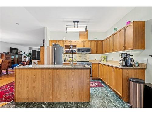 1220 Cyprus Road, Kingston, ON - Indoor Photo Showing Kitchen