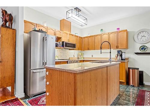 1220 Cyprus Road, Kingston, ON - Indoor Photo Showing Kitchen