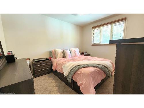 180 Hawthorne Avenue, Kingston, ON - Indoor Photo Showing Bedroom