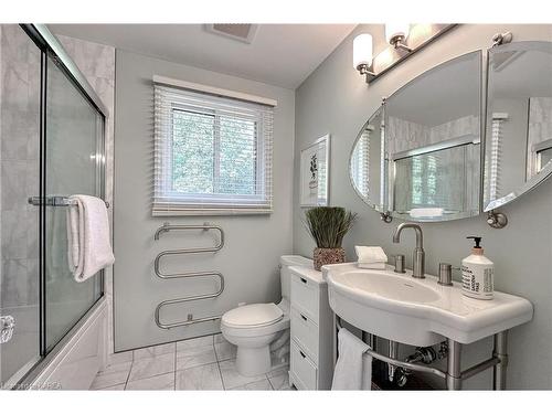 37 Faircrest Boulevard, Kingston, ON - Indoor Photo Showing Bathroom