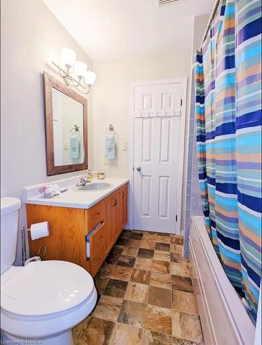 714 Portsmouth Avenue, Kingston, ON - Indoor Photo Showing Bathroom